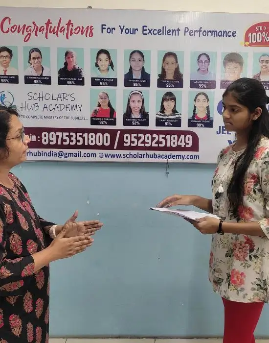 Prof. Roopa Jain having doubt solving discussion with students